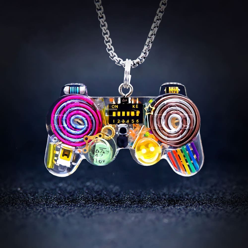 Game Handle - Cyberpunk Pendant & Chains | Mochipunk